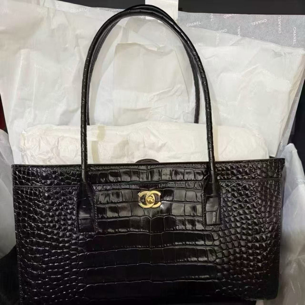 Chanel Crocodile Embossed black  GHW 