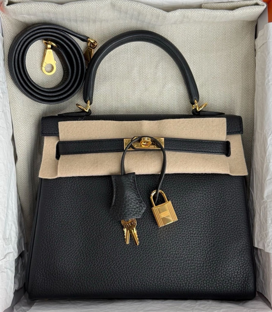Hermès Kelly 28 Retourne — Noir Togo Gold Hardware
