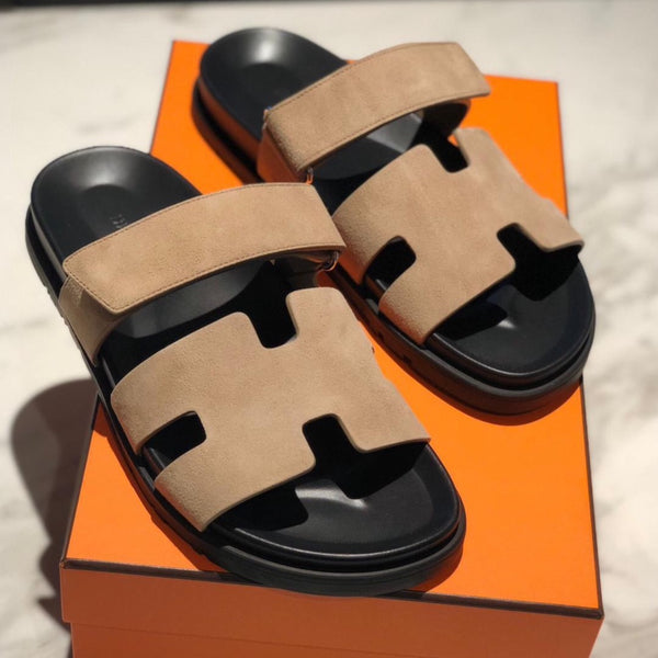 Men's Hermes Chypre suede sandals beige